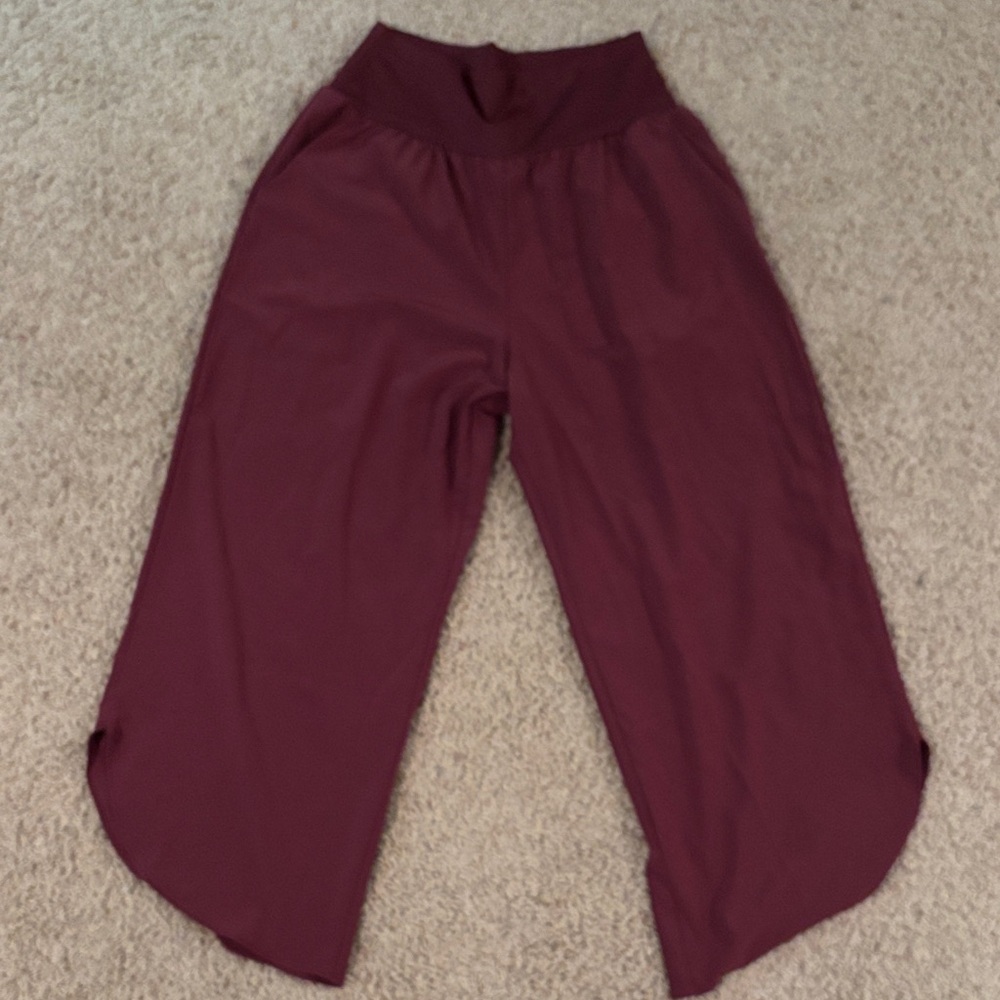 Women’s' Wide-Leg Pull-On Pants in Wine